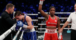 Caroline Dubois beats Terri Harper in bloody war