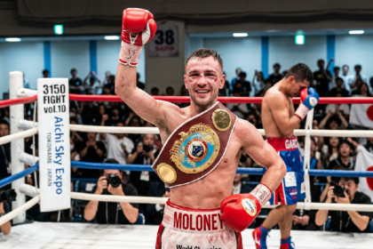 Andrew Moloney defeats Willibaldo Garcia for junior bantamweight championship